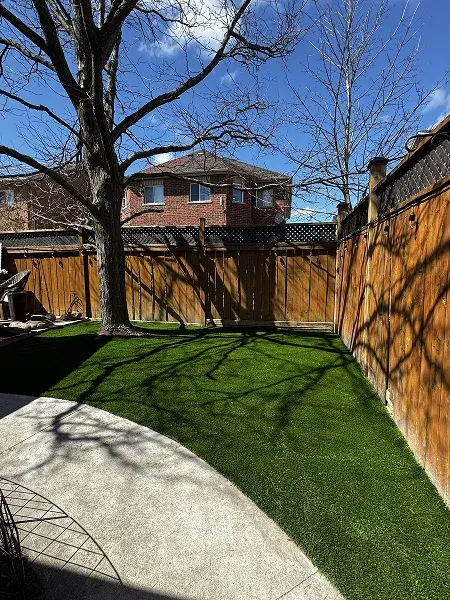 Artificial turf backyard Vaughan — installed by Perfect Yard Landscape